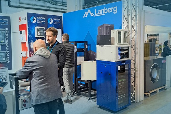 Компанія Lanberg на виставці ENEX 2025 у Кельце